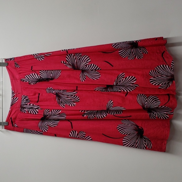 Ann Taylor Red and Black Floral Midi Skirt - Picture 4 of 10